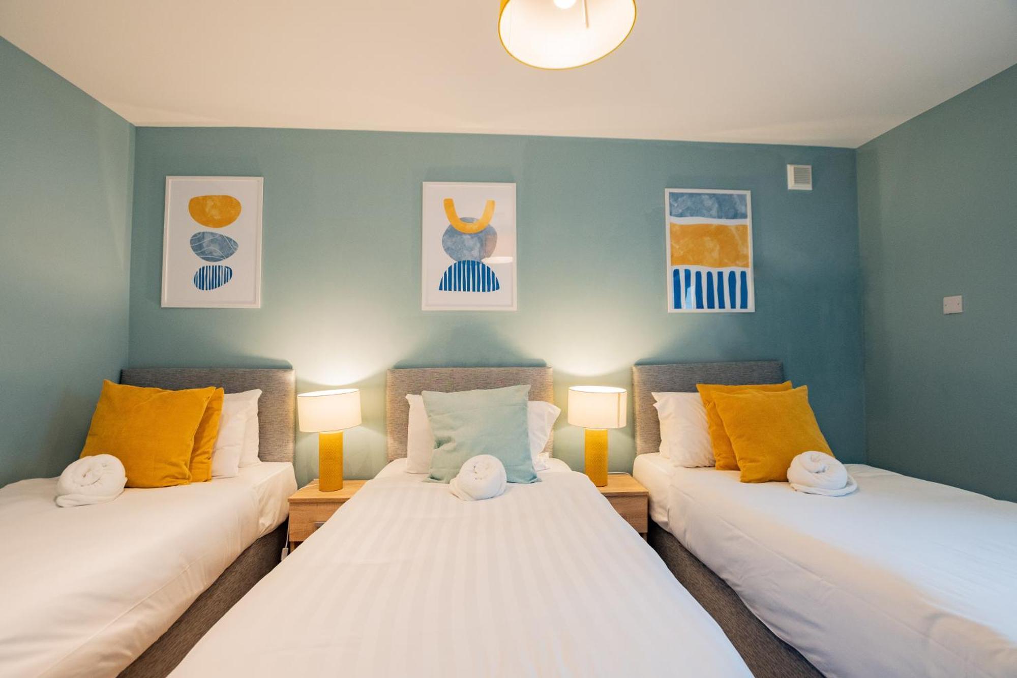 Villa The Large Group House -Sleeps 21 à Dublin Extérieur photo
