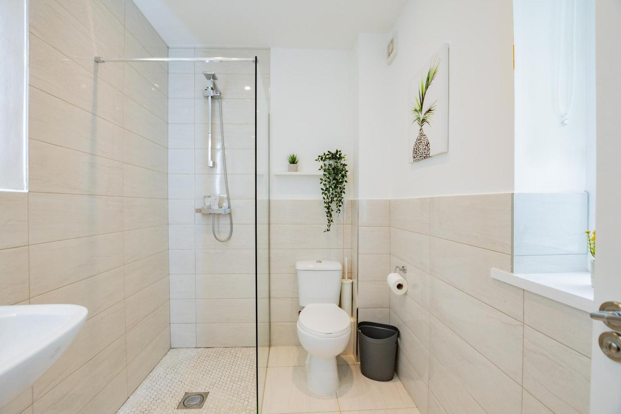 Villa The Large Group House -Sleeps 21 à Dublin Extérieur photo