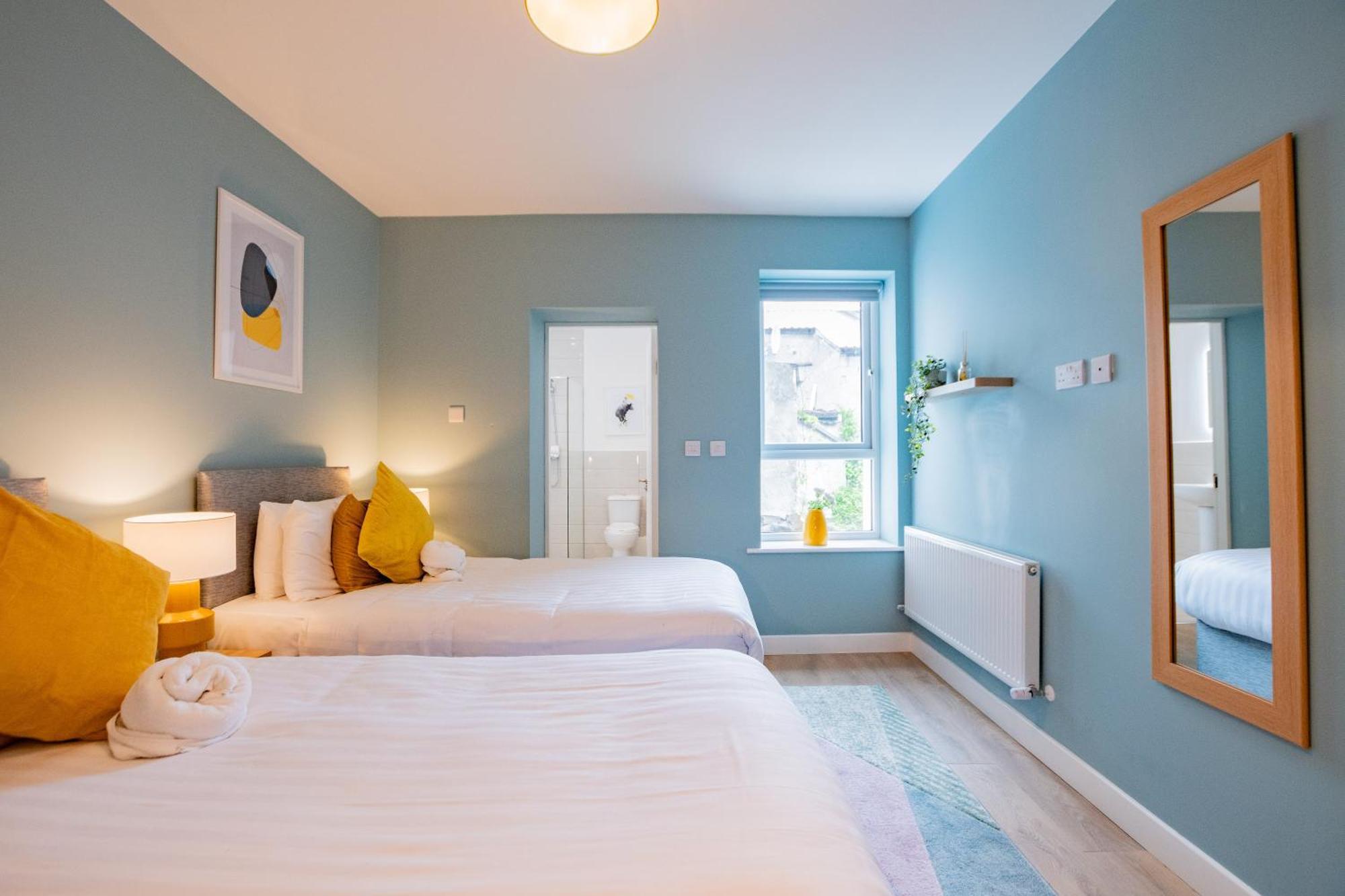 Villa The Large Group House -Sleeps 21 à Dublin Extérieur photo