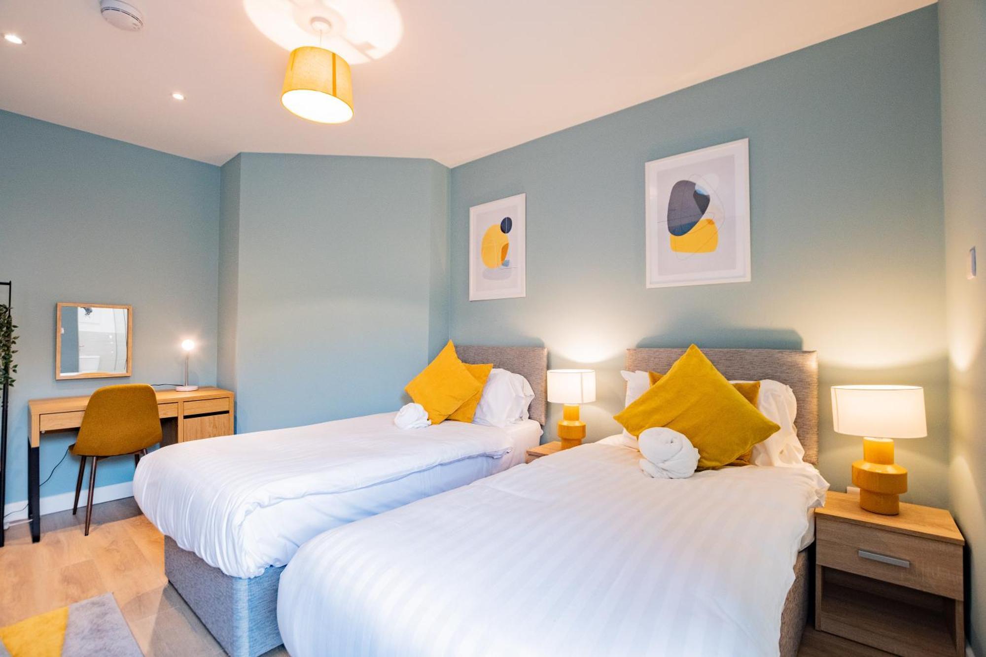 Villa The Large Group House -Sleeps 21 à Dublin Extérieur photo