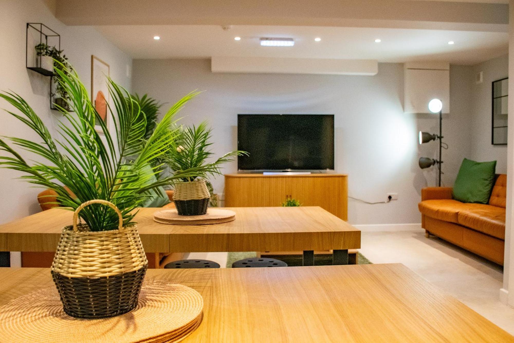 Villa The Large Group House -Sleeps 21 à Dublin Extérieur photo