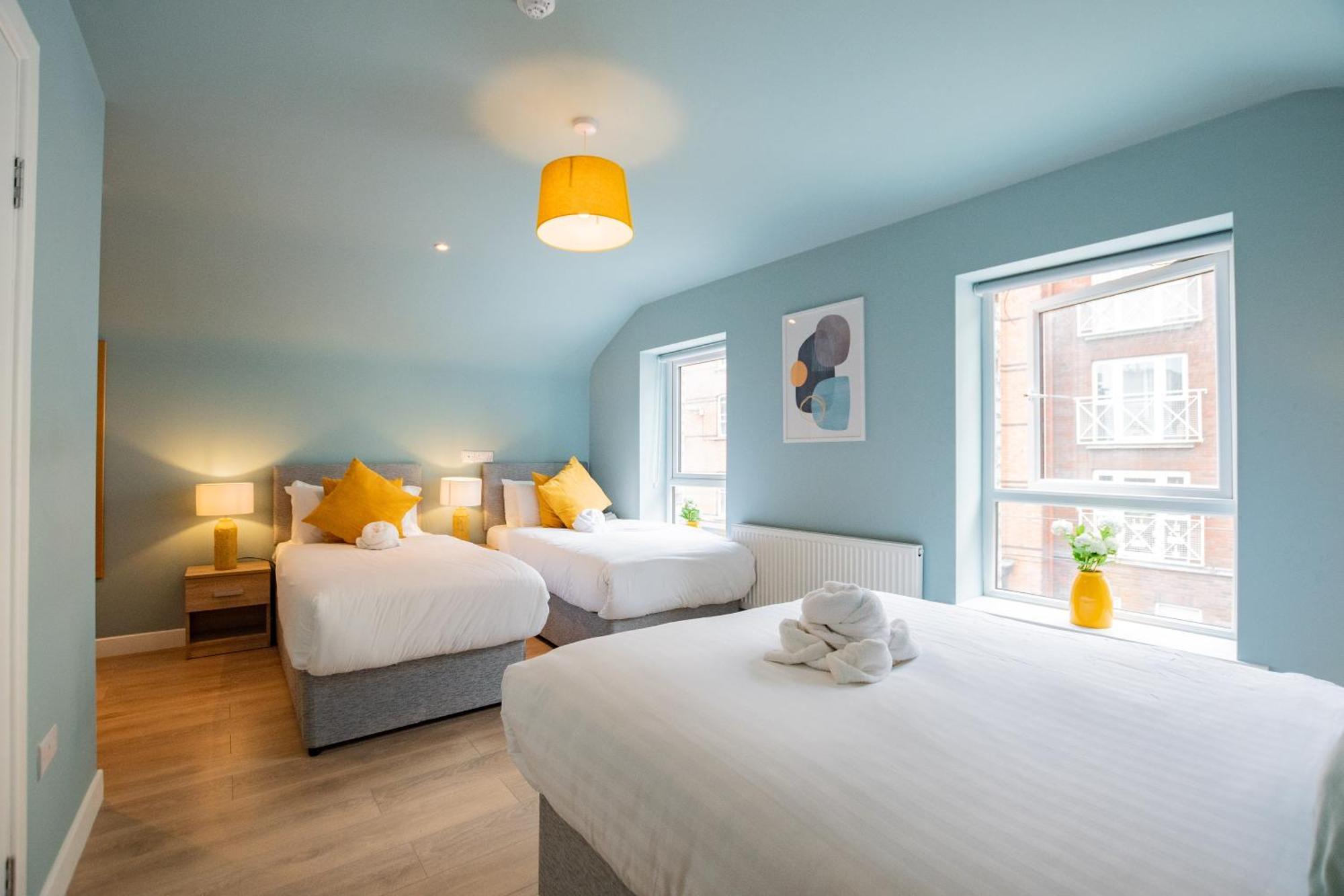 Villa The Large Group House -Sleeps 21 à Dublin Extérieur photo