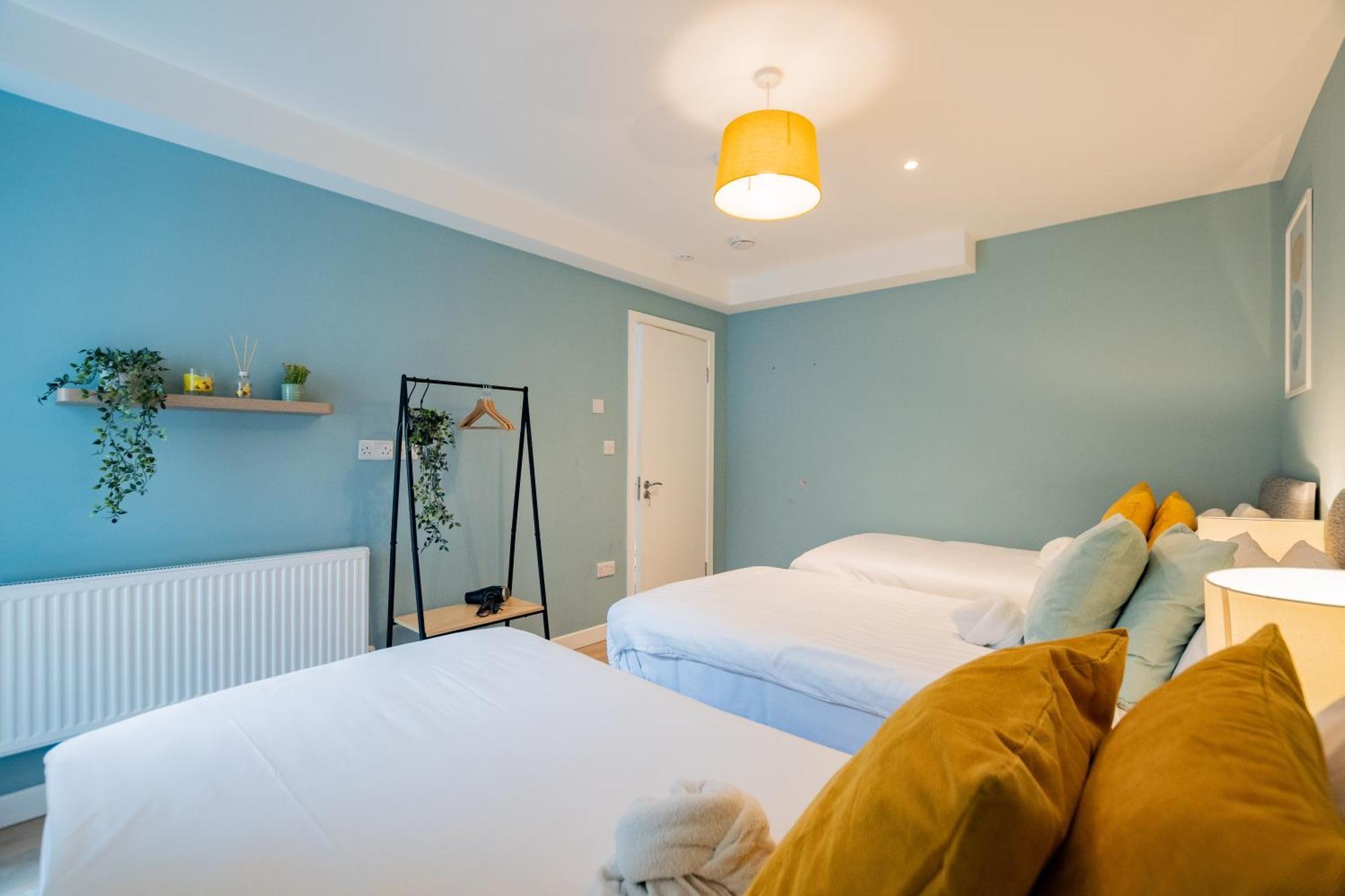 Villa The Large Group House -Sleeps 21 à Dublin Extérieur photo